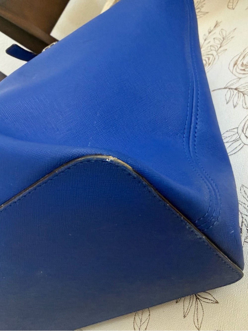 Michael Kors Saffiano Leather Tote Bag in Electric Royal Blue - Picture 8 of 11